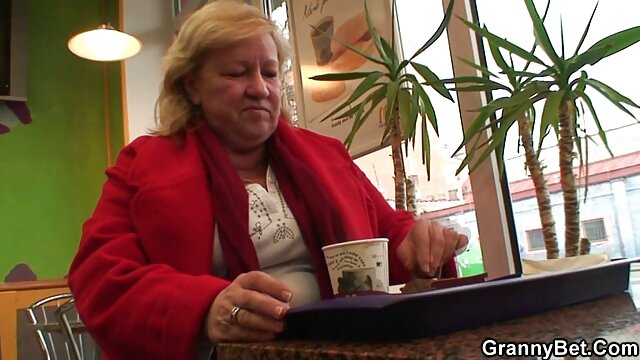 Femaleagent. lutador de jaula com um videos porno anal brasileirinhas piercing na pila, com nervuras por puro prazer.