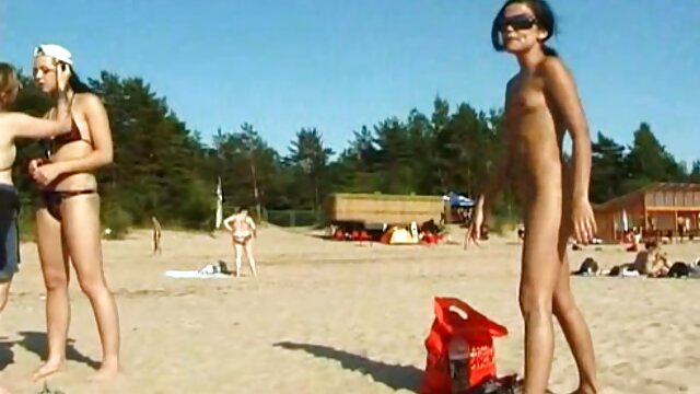 Ébano enorme fode uma video de sexo com brasileirinhas menina branca com uma grande pila